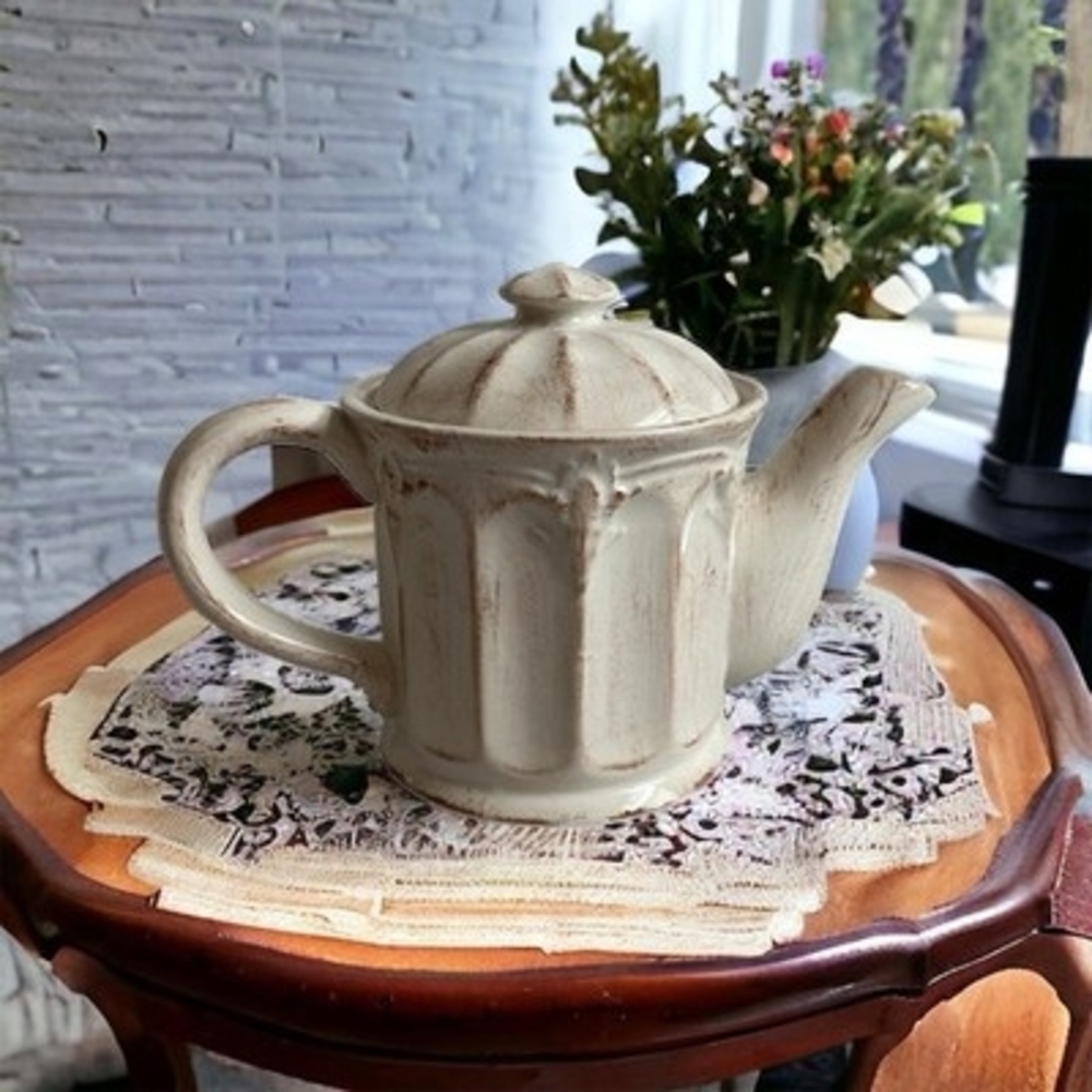 Vintage CBK Shabby Chic Teapot 9.5" Glazed Ceramic Farmhouse Off-White Excellent - Picture 2 of 6